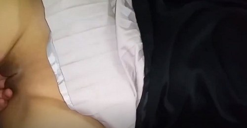 Ông hàng xóm bắt cóc cô em hàng xóm xinh đẹp vào nhà rồi cưỡng hiếp